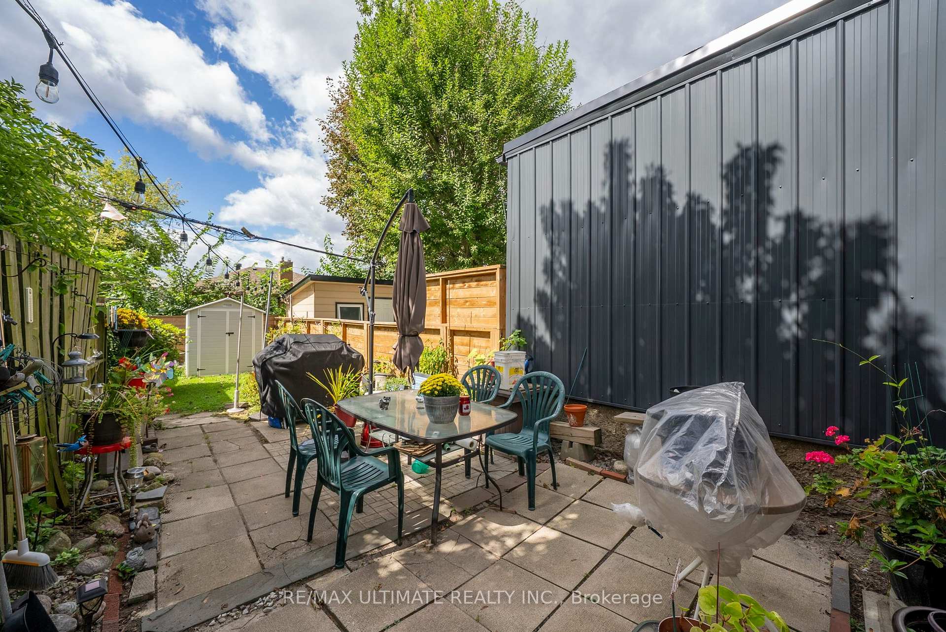 Photo 17 of 426 Woodfield Road, Toronto, Greenwood-Coxwell — HOMEH