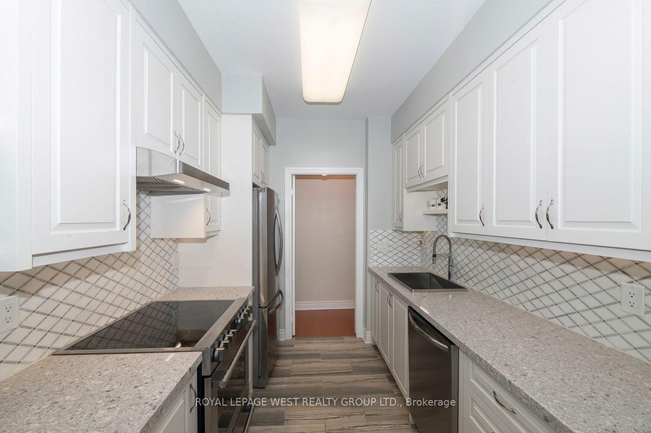 Photo 10 of Unit 302, 1 Lomond Drive, Etobicoke, Islington-City Centre West — HOMEH