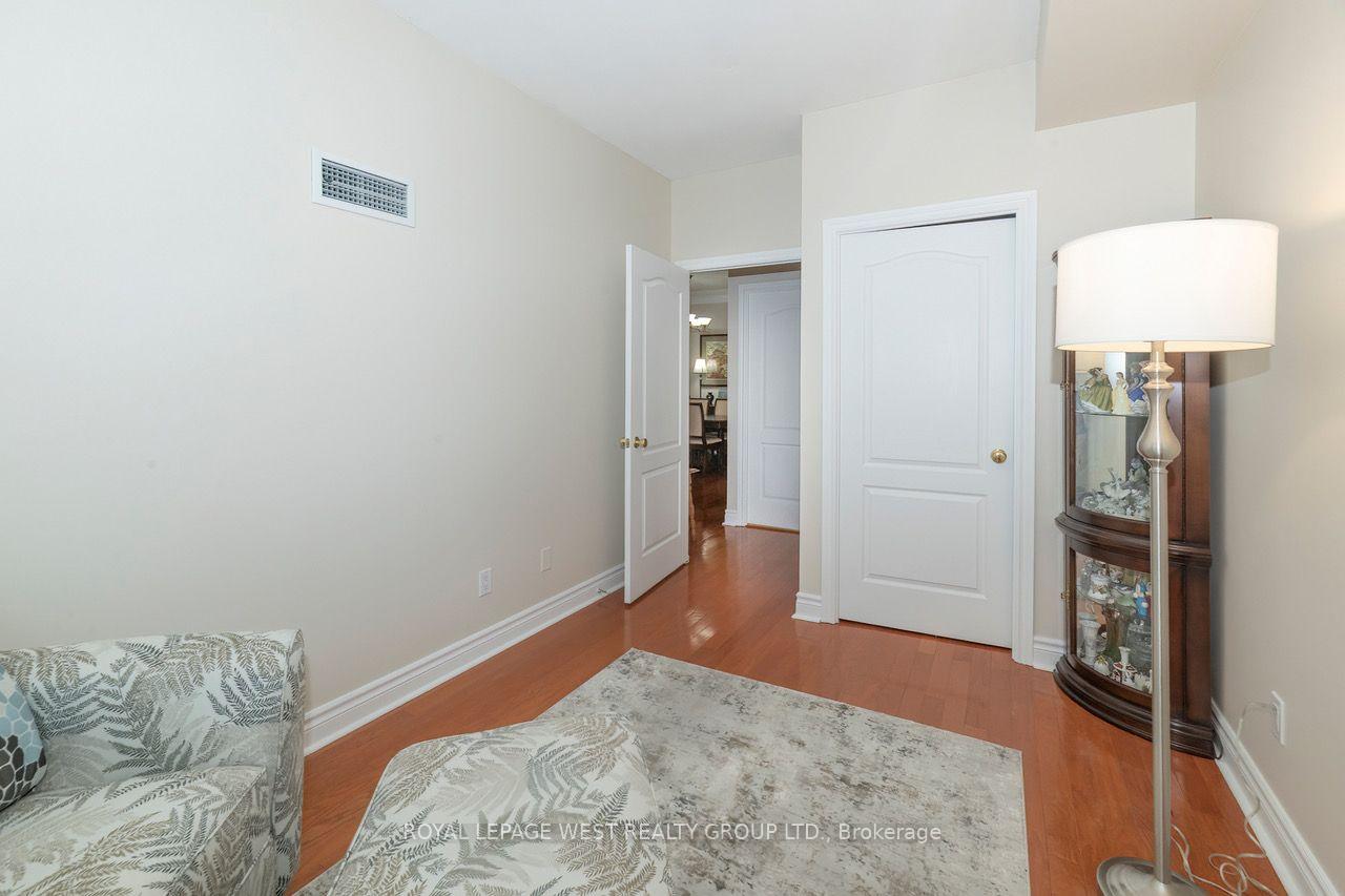 Photo 19 of Unit 302, 1 Lomond Drive, Etobicoke, Islington-City Centre West — HOMEH
