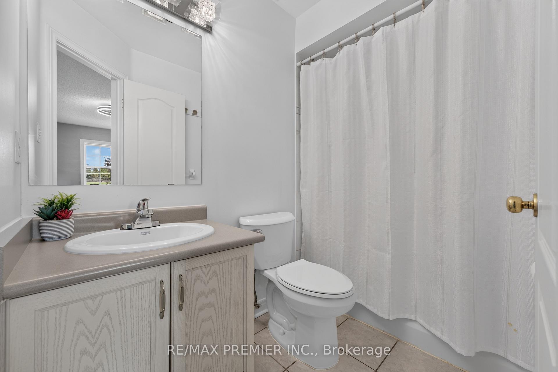 Photo 20 of 47 Milloy Place, Aurora, Aurora Grove — HOMEH