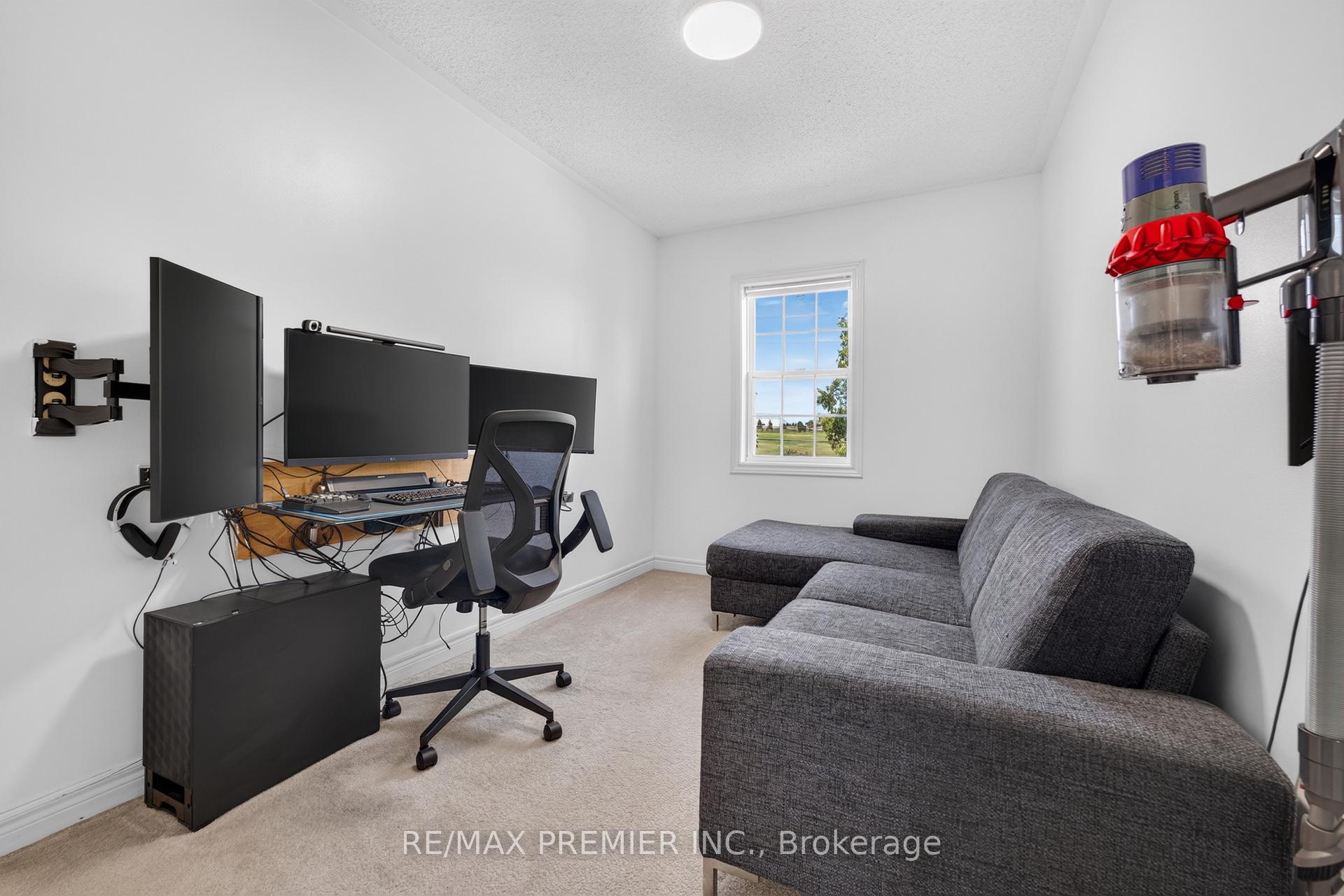Photo 23 of 47 Milloy Place, Aurora, Aurora Grove — HOMEH