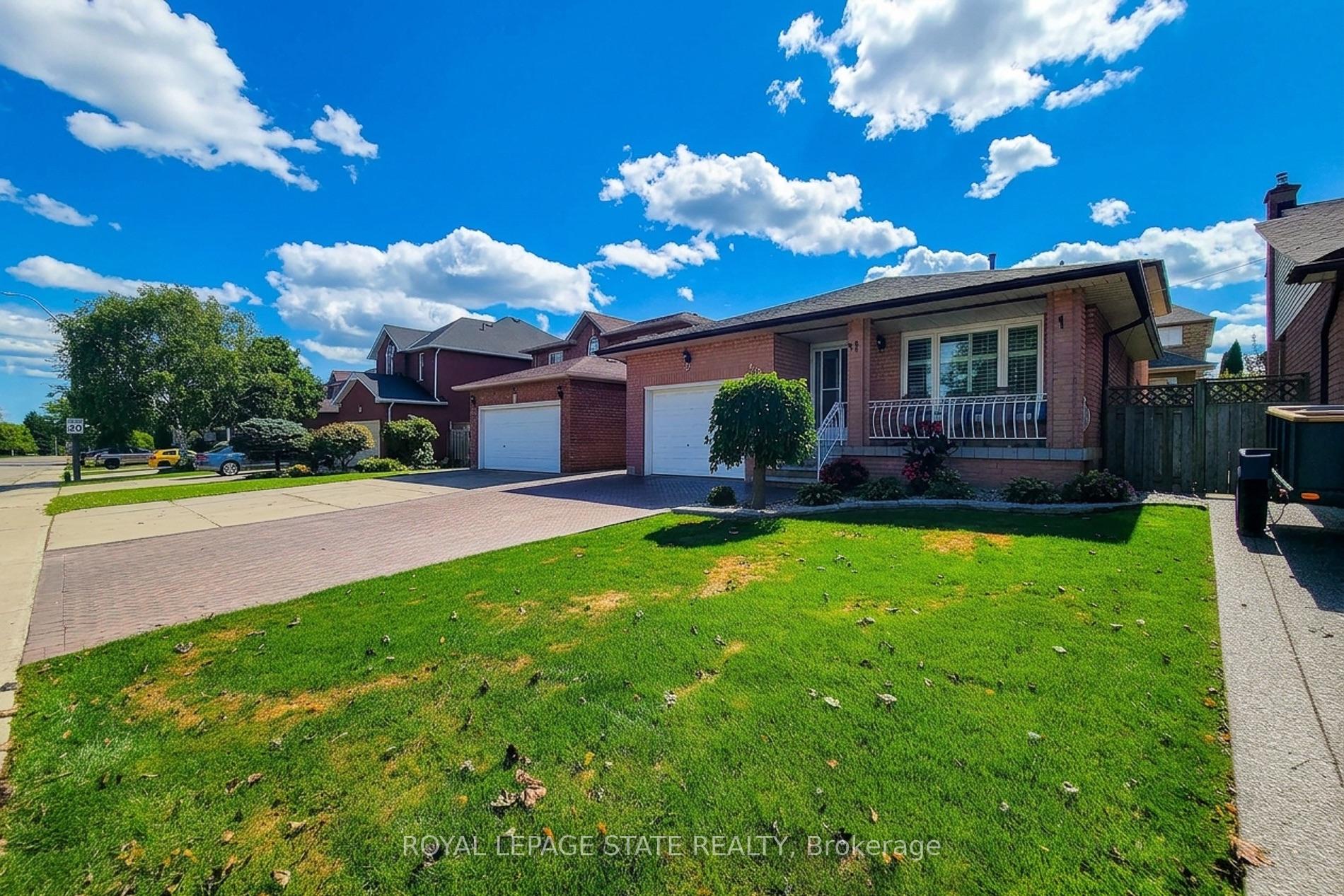 Photo 3 of 276 Greencedar Drive, Hamilton, Gurnett — HOMEH