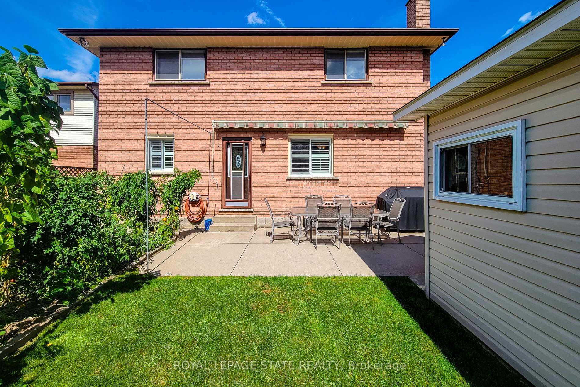 Photo 4 of 276 Greencedar Drive, Hamilton, Gurnett — HOMEH