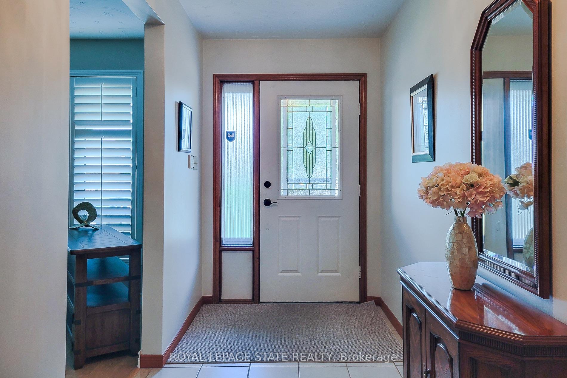Photo 9 of 276 Greencedar Drive, Hamilton, Gurnett — HOMEH