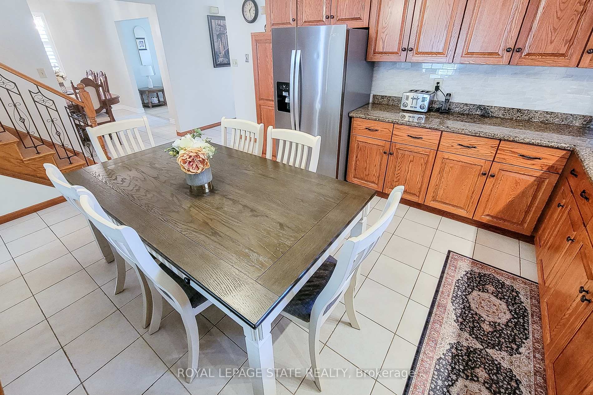 Photo 14 of 276 Greencedar Drive, Hamilton, Gurnett — HOMEH