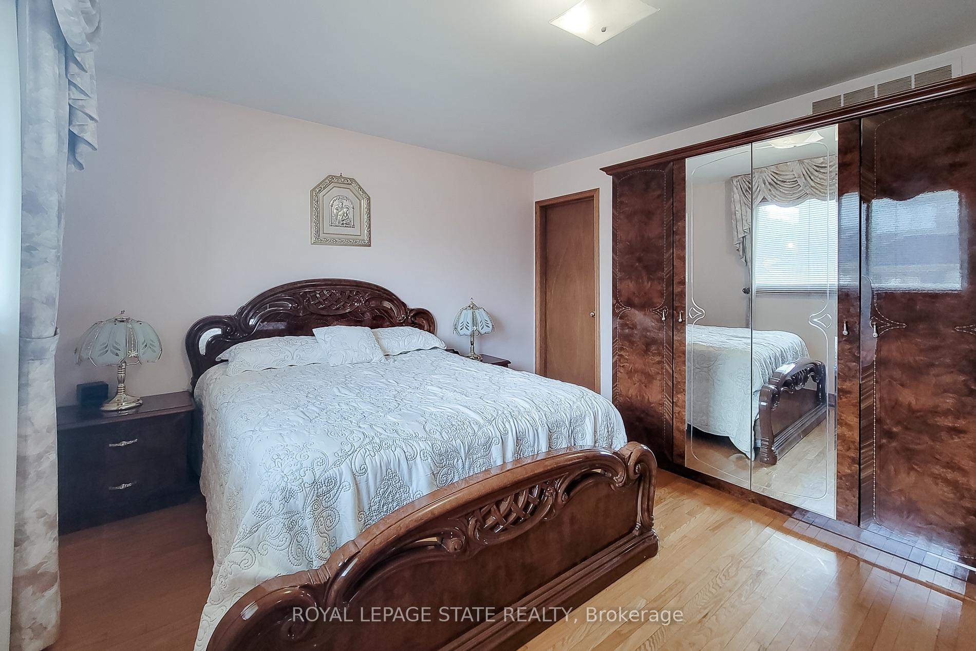 Photo 20 of 276 Greencedar Drive, Hamilton, Gurnett — HOMEH