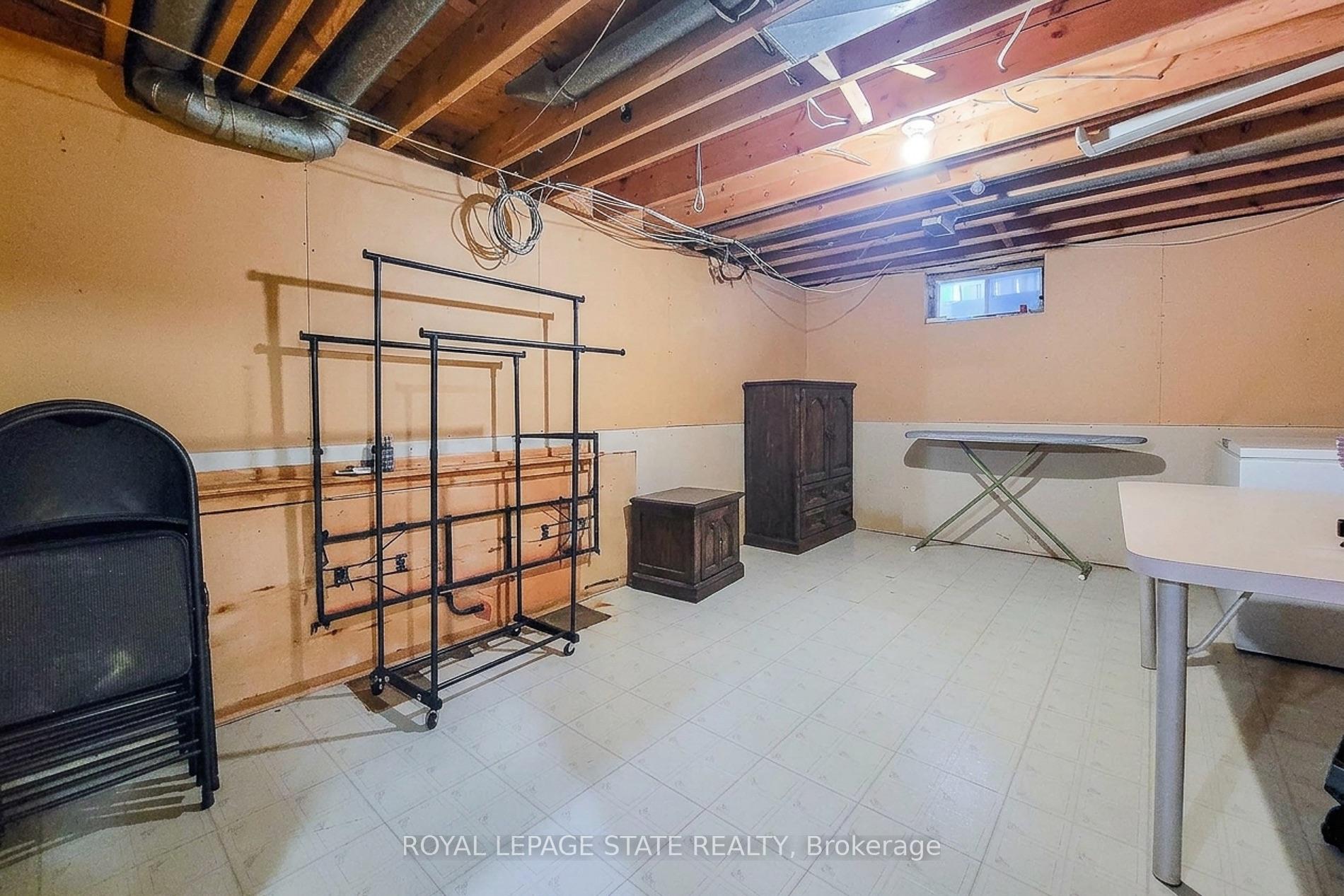 Photo 40 of 276 Greencedar Drive, Hamilton, Gurnett — HOMEH