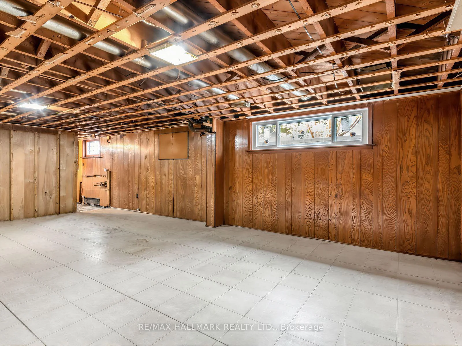 Photo 12 of 504 Wilson Road S, Oshawa, Central — HOMEH