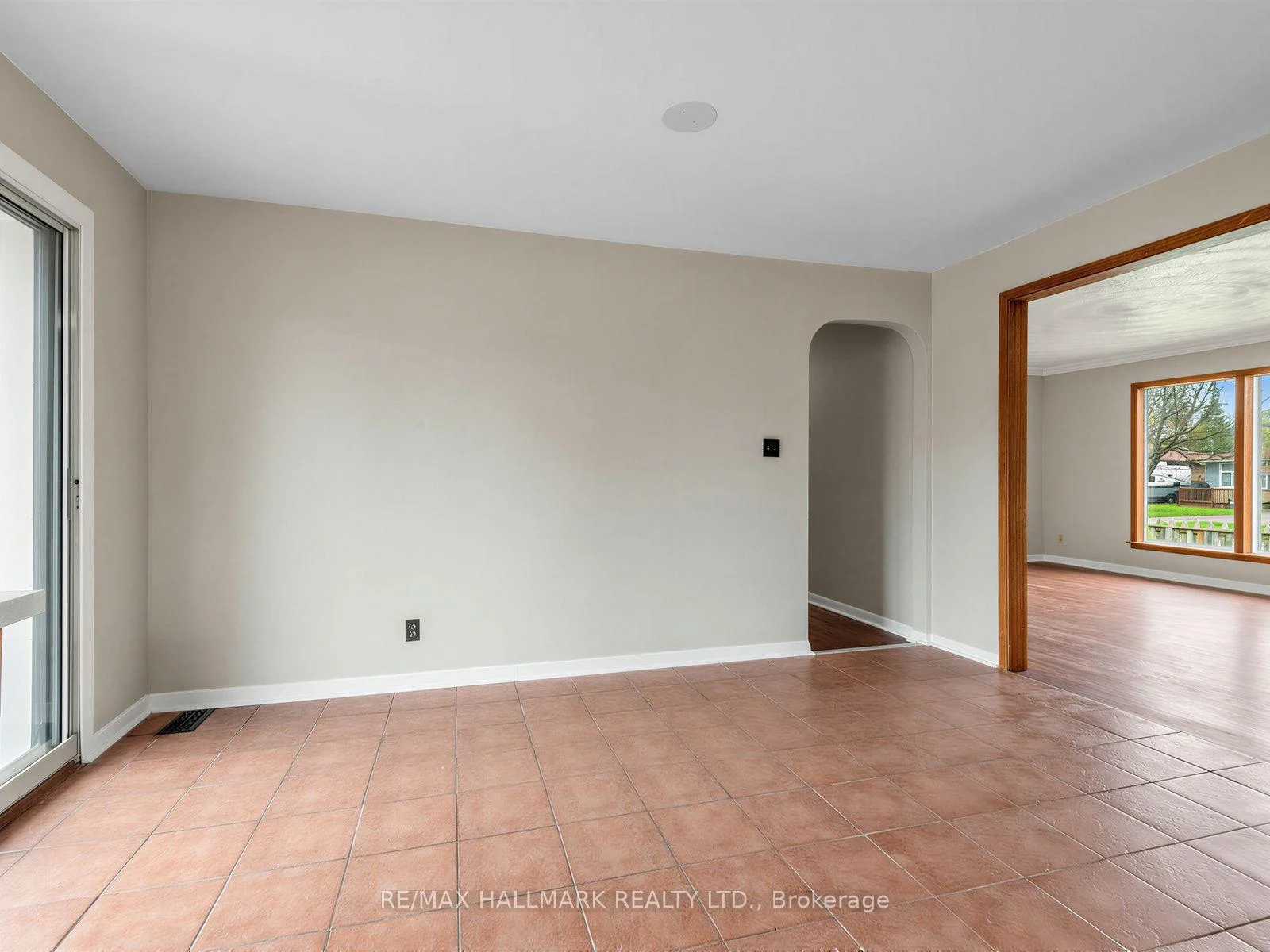 Photo 80 of 504 Wilson Road S, Oshawa, Central — HOMEH