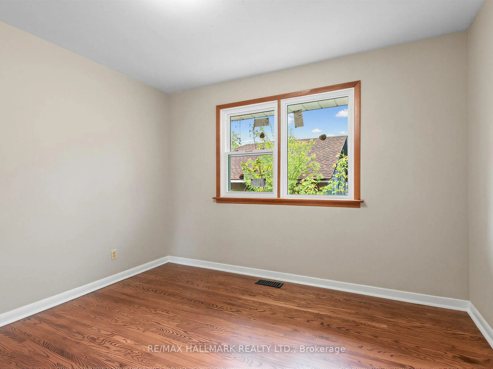 Photo 87 of 504 Wilson Road S, Oshawa, Central — HOMEH