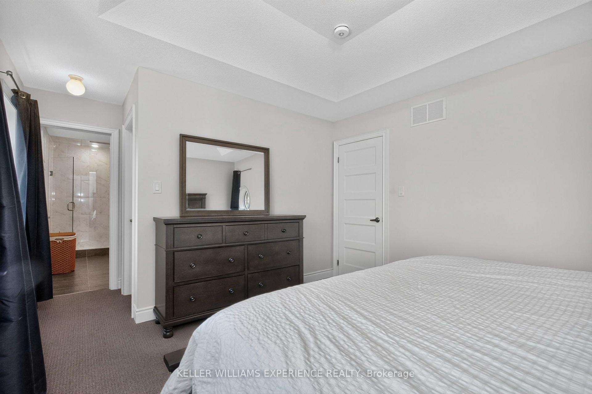 Photo 14 of 780 Green Street, Innisfil, Lefroy — HOMEH