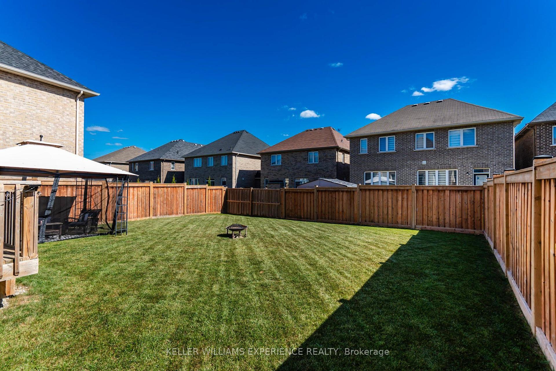 Photo 22 of 780 Green Street, Innisfil, Lefroy — HOMEH
