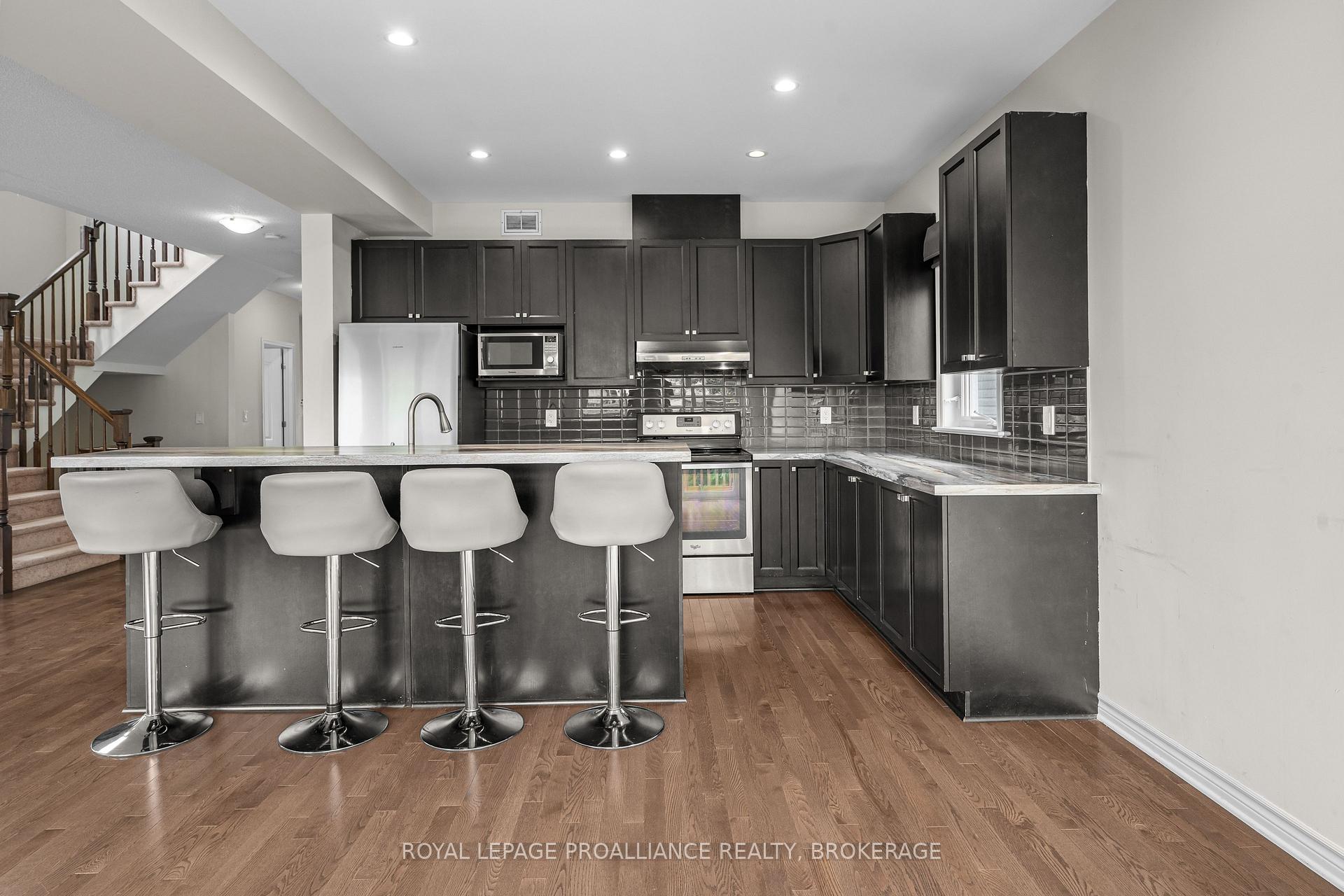 Photo 16 of 1397 Waterside Way, Kingston, Kingston East (Incl Barret Crt) — HOMEH