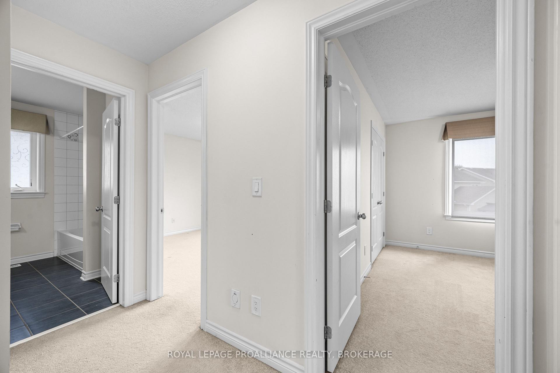 Photo 36 of 1397 Waterside Way, Kingston, Kingston East (Incl Barret Crt) — HOMEH