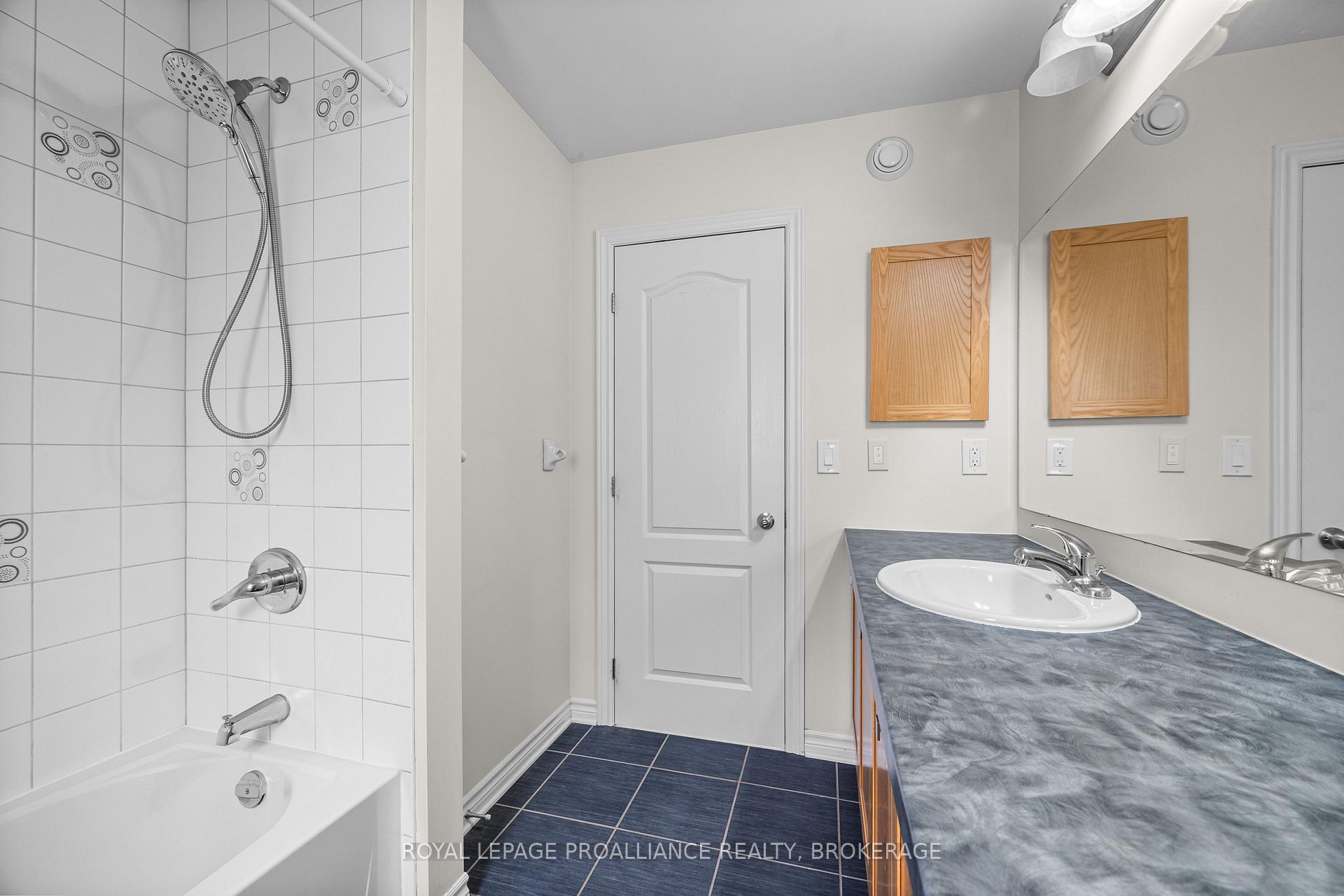 Photo 38 of 1397 Waterside Way, Kingston, Kingston East (Incl Barret Crt) — HOMEH