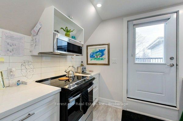 Photo 29 of 72 Third Street, Collingwood — HOMEH