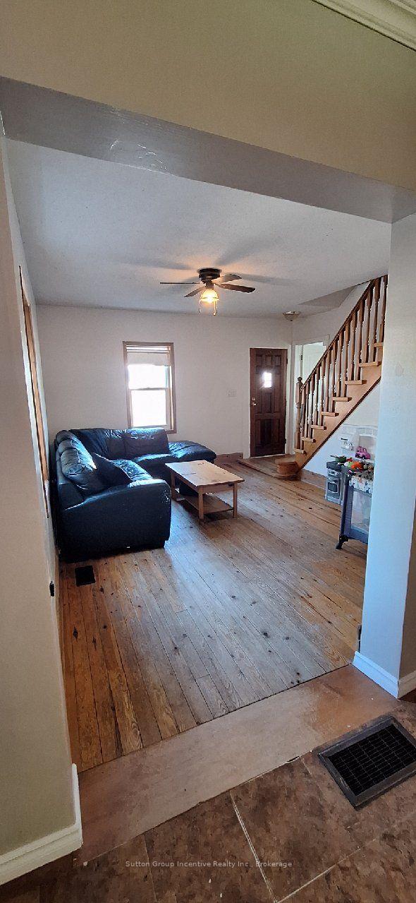Photo 3 of 151 David Street, Gravenhurst, Muskoka (S) — HOMEH