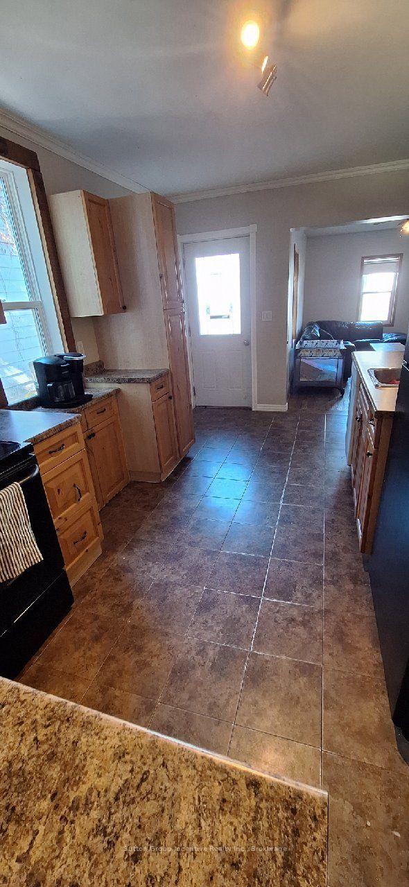 Photo 7 of 151 David Street, Gravenhurst, Muskoka (S) — HOMEH