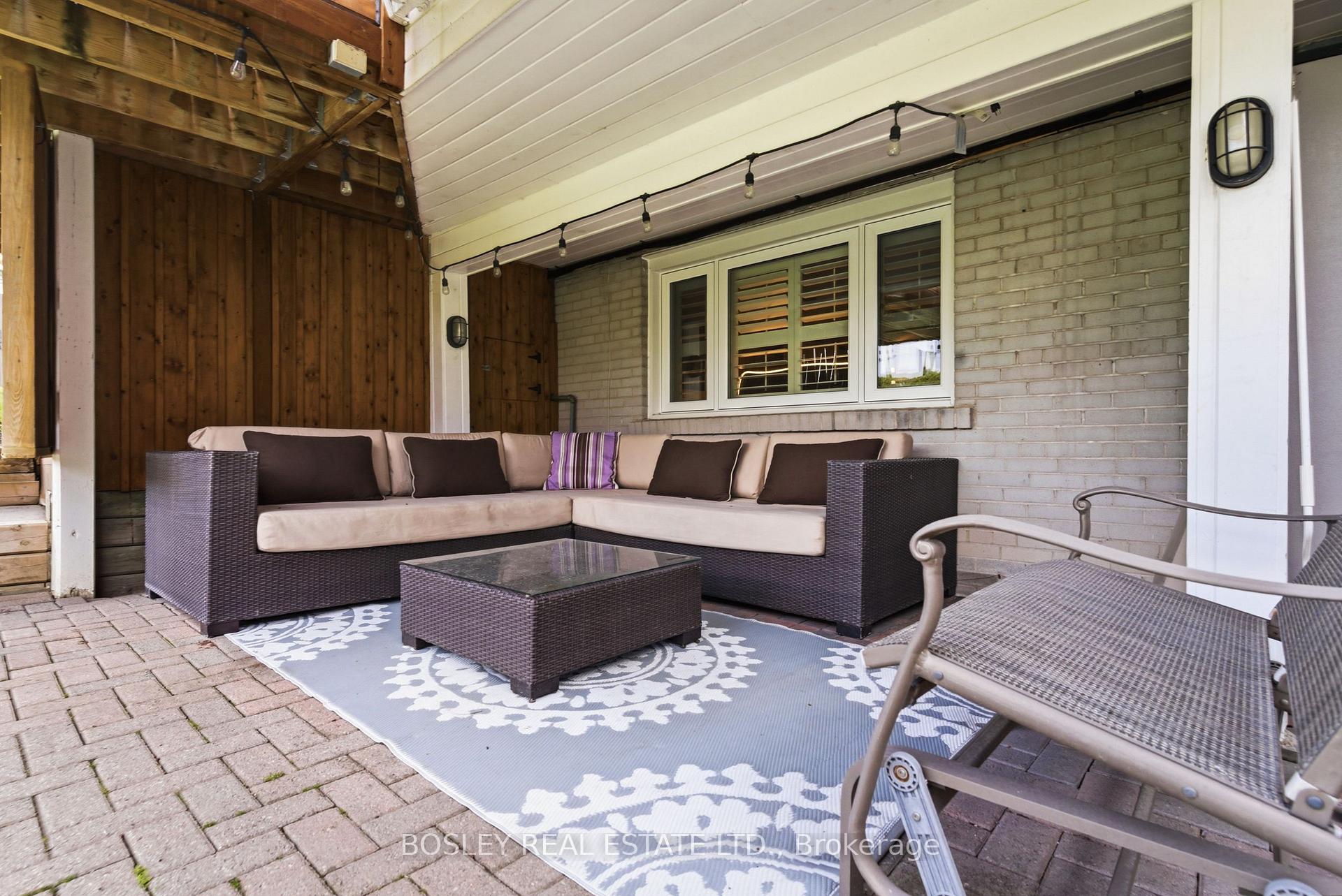 Photo 39 of 18 Tetbury Crescent, North York, Parkwoods-Donalda — HOMEH