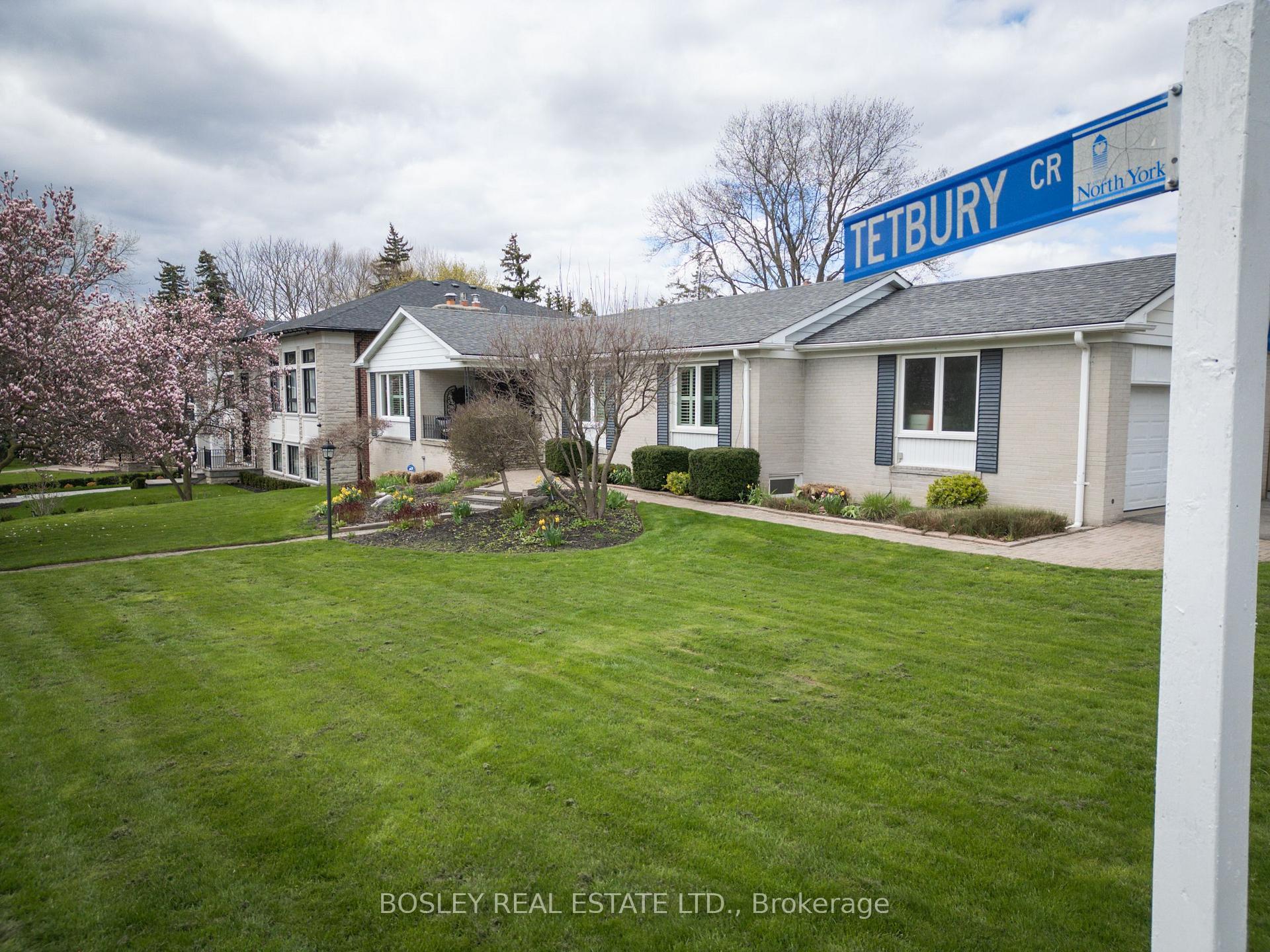 Photo 43 of 18 Tetbury Crescent, North York, Parkwoods-Donalda — HOMEH