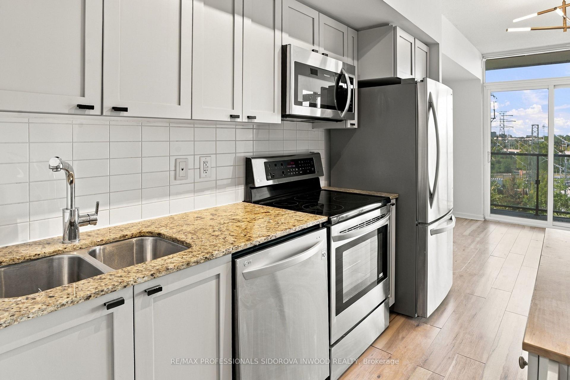 Photo 7 of Unit 404, 105 The Queensway Avenue, Toronto, High Park-Swansea — HOMEH