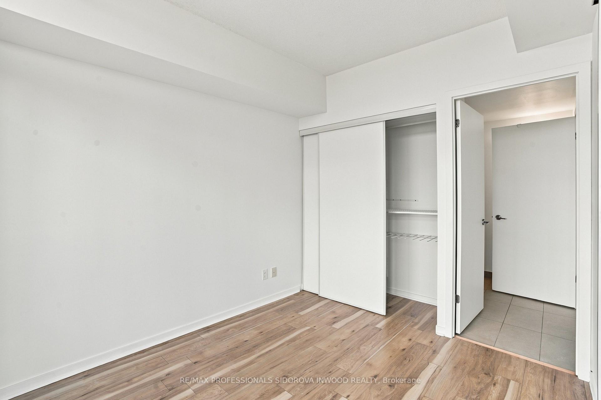 Photo 15 of Unit 404, 105 The Queensway Avenue, Toronto, High Park-Swansea — HOMEH