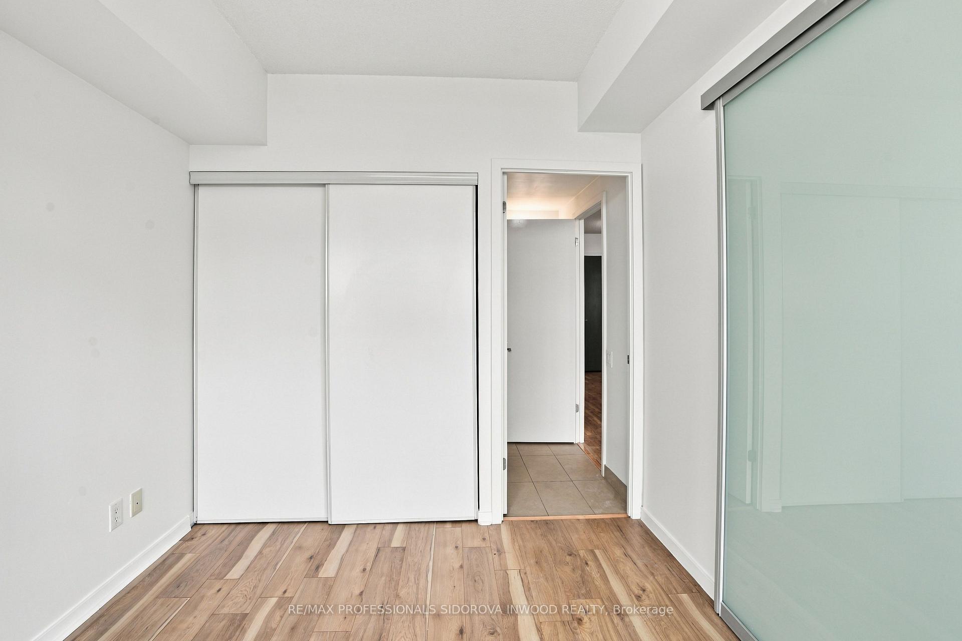 Photo 16 of Unit 404, 105 The Queensway Avenue, Toronto, High Park-Swansea — HOMEH