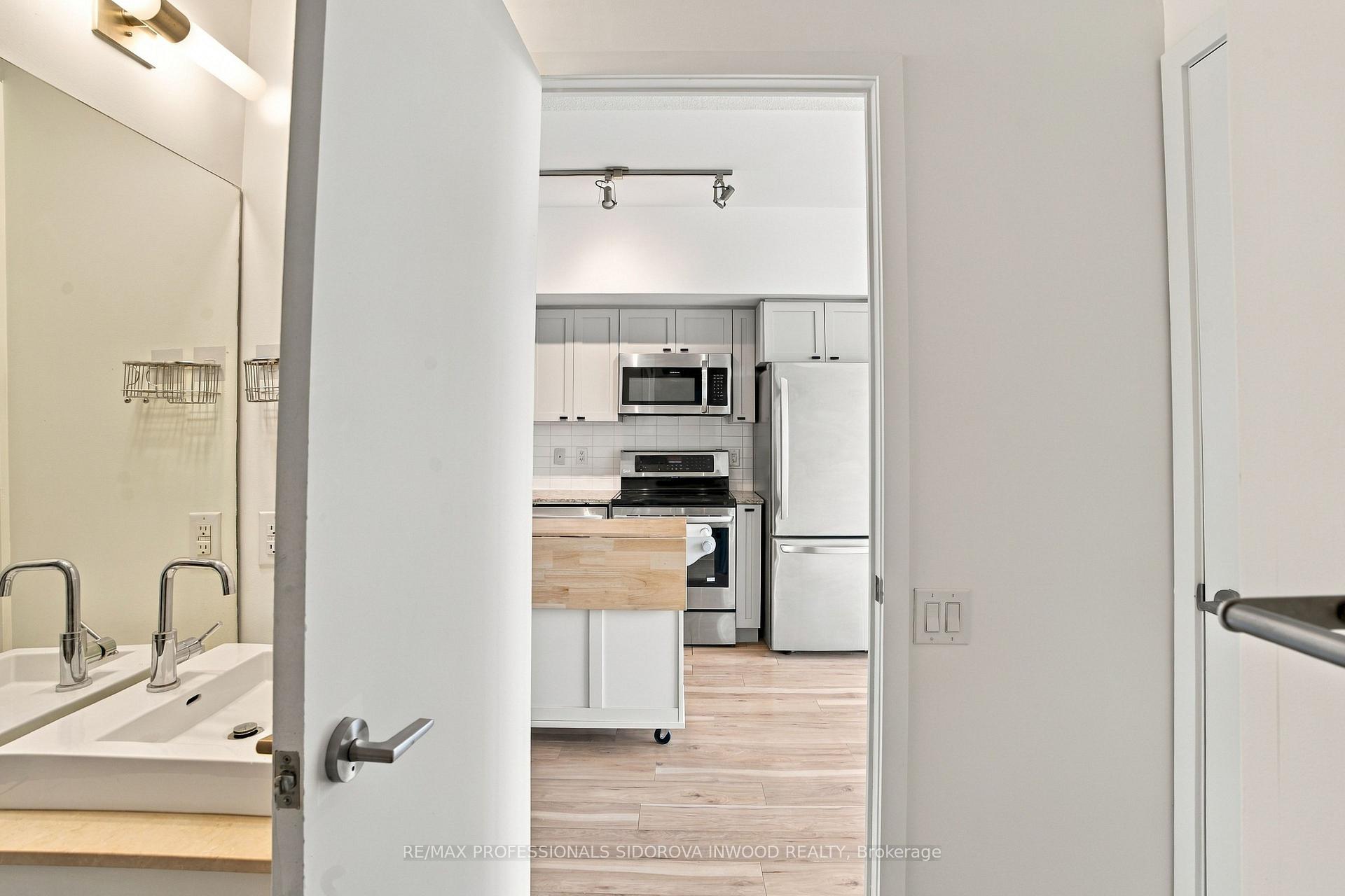 Photo 18 of Unit 404, 105 The Queensway Avenue, Toronto, High Park-Swansea — HOMEH
