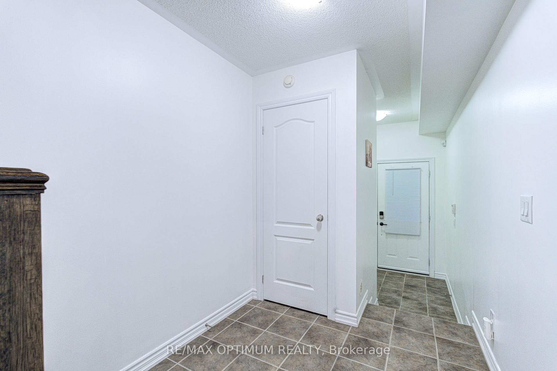 Photo 4 of 23 Bakewell Street, Brampton, Bram West — HOMEH
