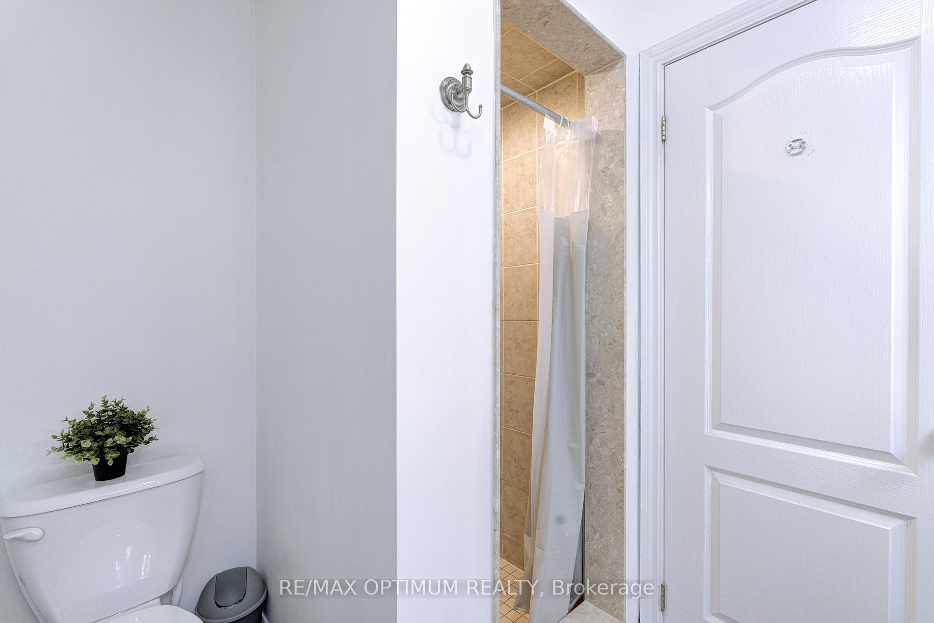 Photo 29 of 23 Bakewell Street, Brampton, Bram West — HOMEH