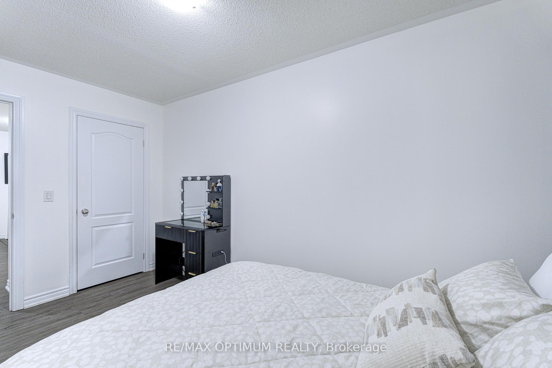 Photo 33 of 23 Bakewell Street, Brampton, Bram West — HOMEH