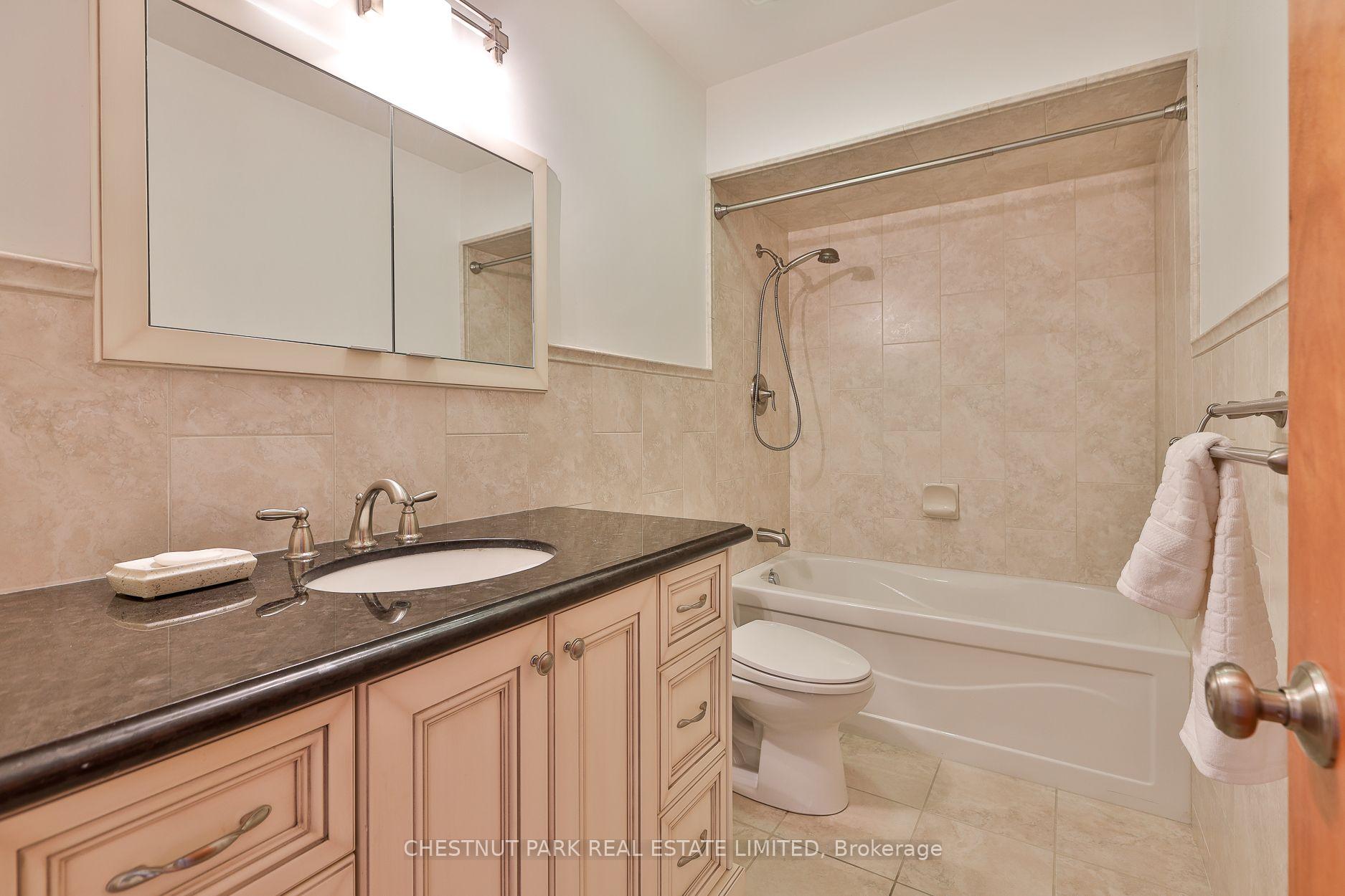 Photo 13 of 28 Charrington Crescent, North York, Glenfield-Jane Heights — HOMEH