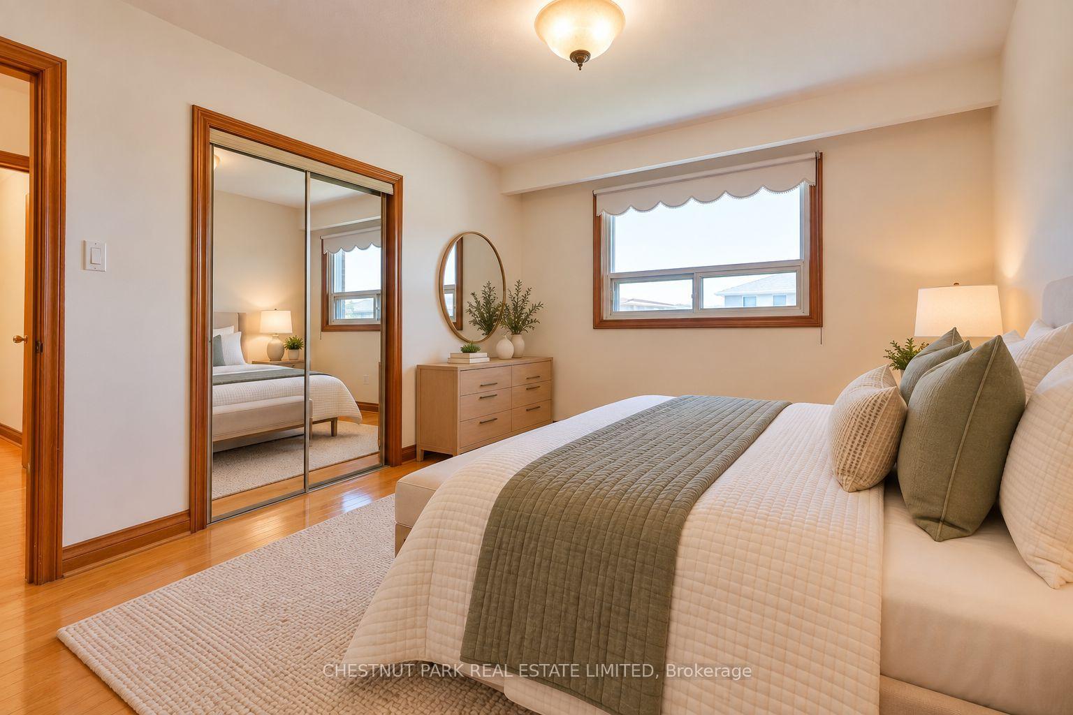 Photo 15 of 28 Charrington Crescent, North York, Glenfield-Jane Heights — HOMEH