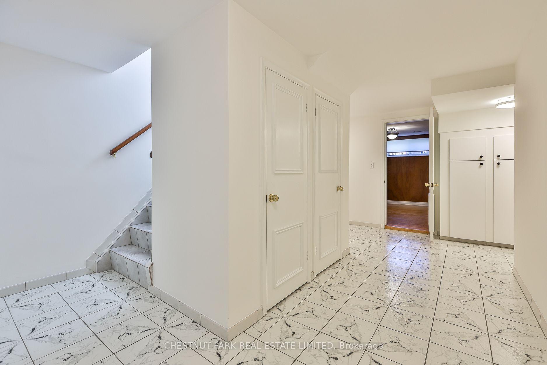 Photo 21 of 28 Charrington Crescent, North York, Glenfield-Jane Heights — HOMEH