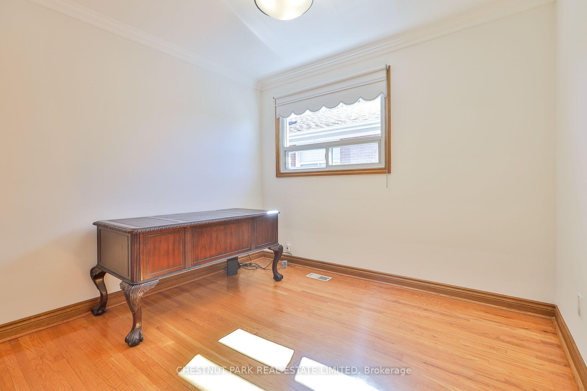 Photo 36 of 28 Charrington Crescent, North York, Glenfield-Jane Heights — HOMEH