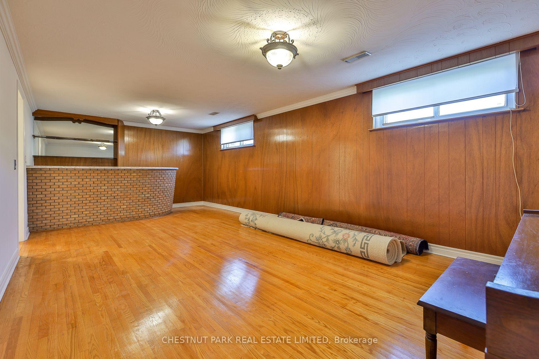 Photo 38 of 28 Charrington Crescent, North York, Glenfield-Jane Heights — HOMEH