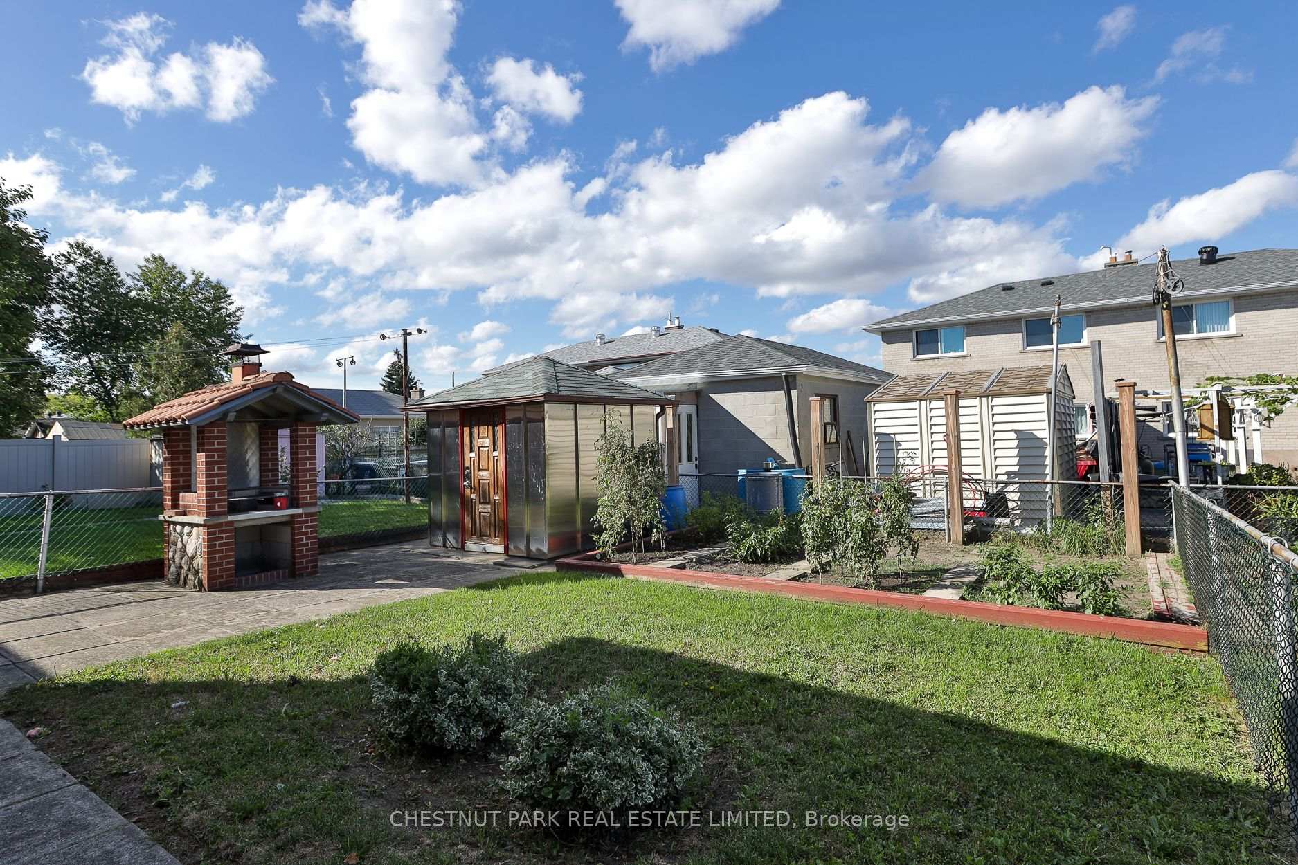 Photo 41 of 28 Charrington Crescent, North York, Glenfield-Jane Heights — HOMEH