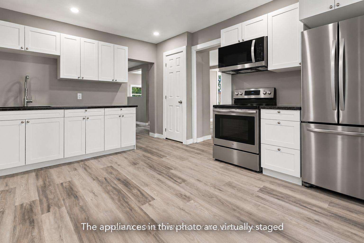 Photo 3 of 2022 Dundas Street N, Edwardsburgh/Cardinal, Town of Cardinal — HOMEH