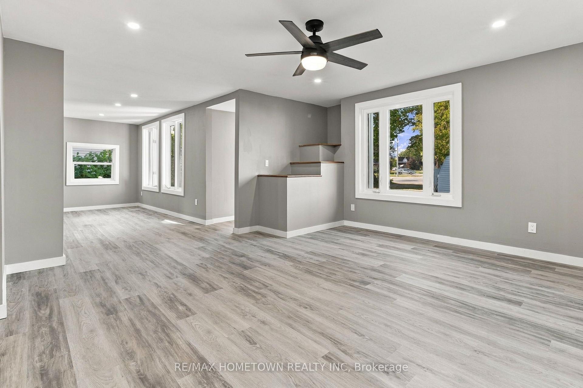 Photo 13 of 2022 Dundas Street N, Edwardsburgh/Cardinal, Town of Cardinal — HOMEH