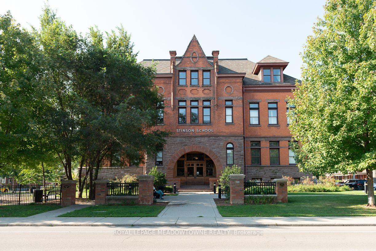 Photo of Unit 212, 200 Stinson Street