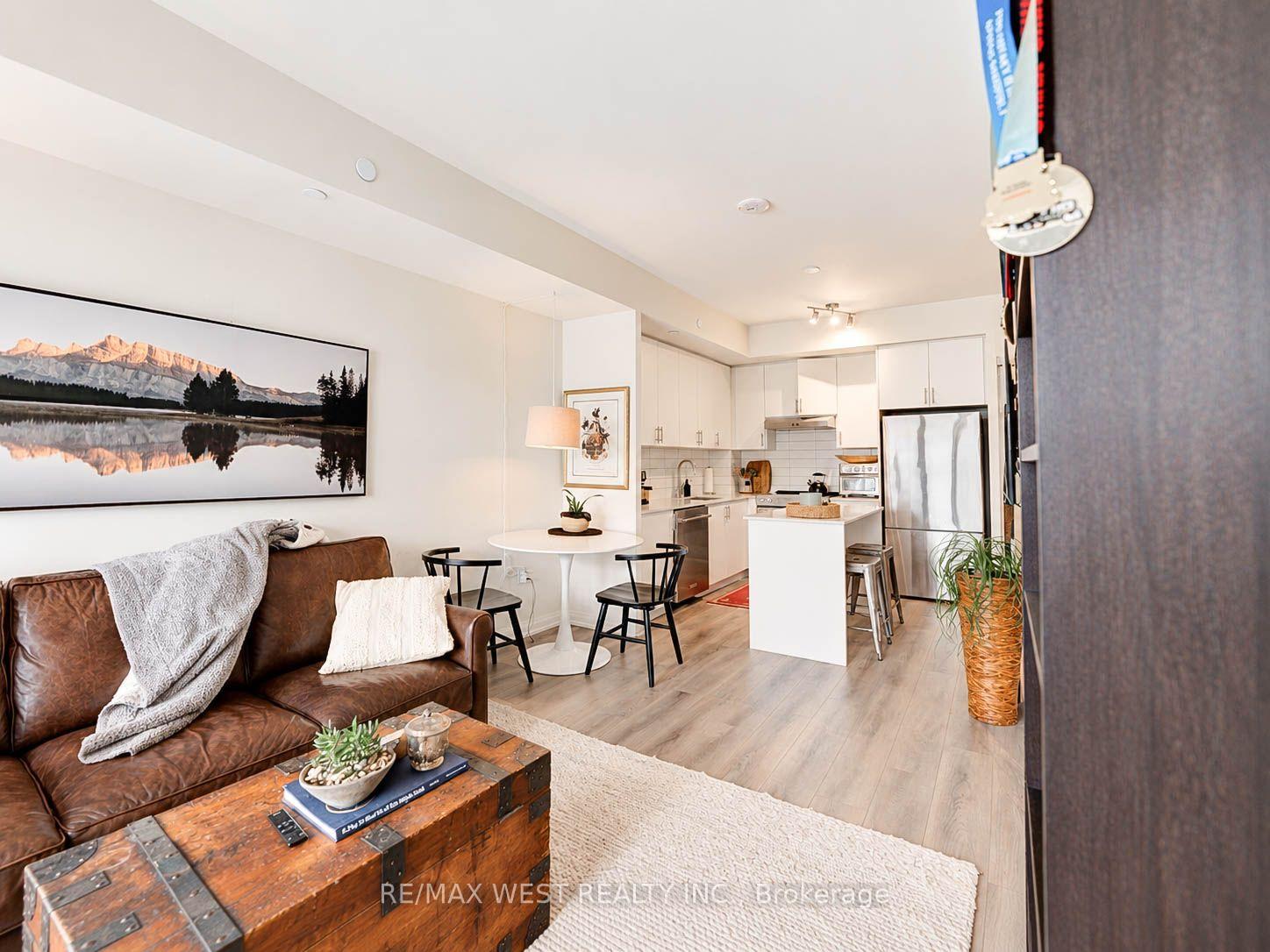 Photo 14 of Unit 1019, 9000 Jane Street, Vaughan, Vellore Village — HOMEH