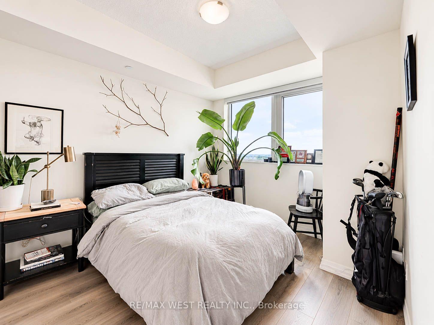 Photo 15 of Unit 1019, 9000 Jane Street, Vaughan, Vellore Village — HOMEH