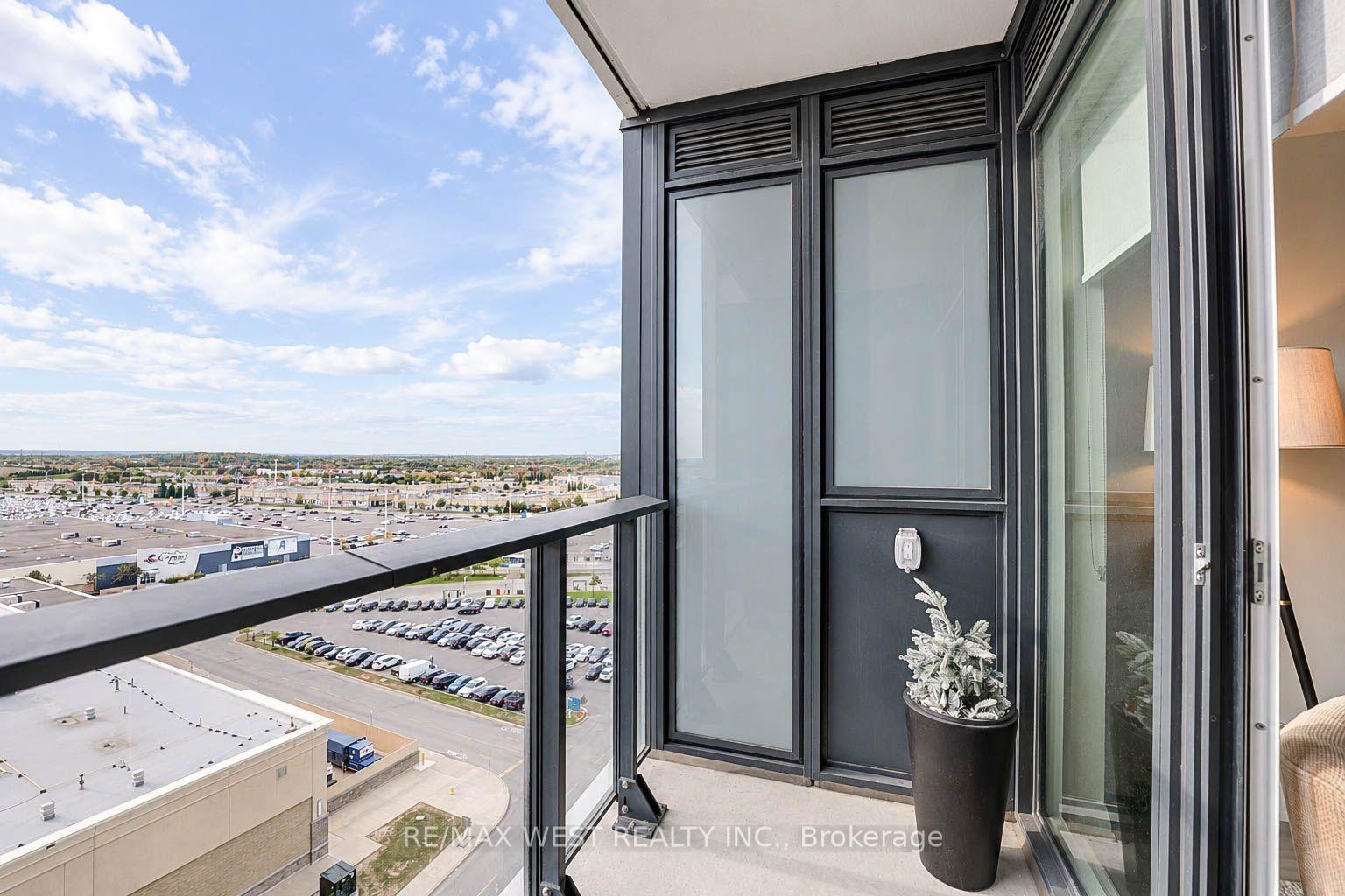Photo 22 of Unit 1019, 9000 Jane Street, Vaughan, Vellore Village — HOMEH