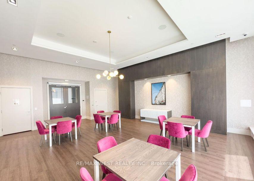 Photo 27 of Unit 1019, 9000 Jane Street, Vaughan, Vellore Village — HOMEH