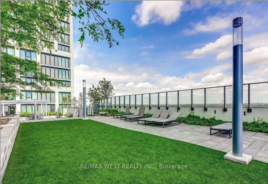 Photo 36 of Unit 1019, 9000 Jane Street, Vaughan, Vellore Village — HOMEH