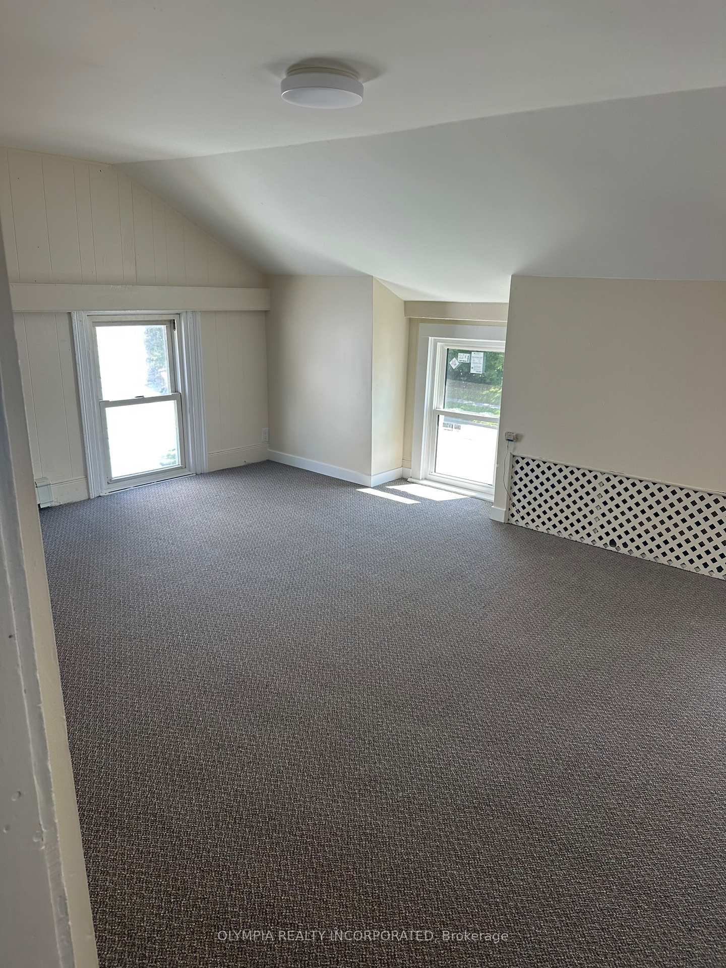 Photo 5 of Unit Unit #3, 6267 Drummond Road, Niagara Falls, Dorchester — HOMEH