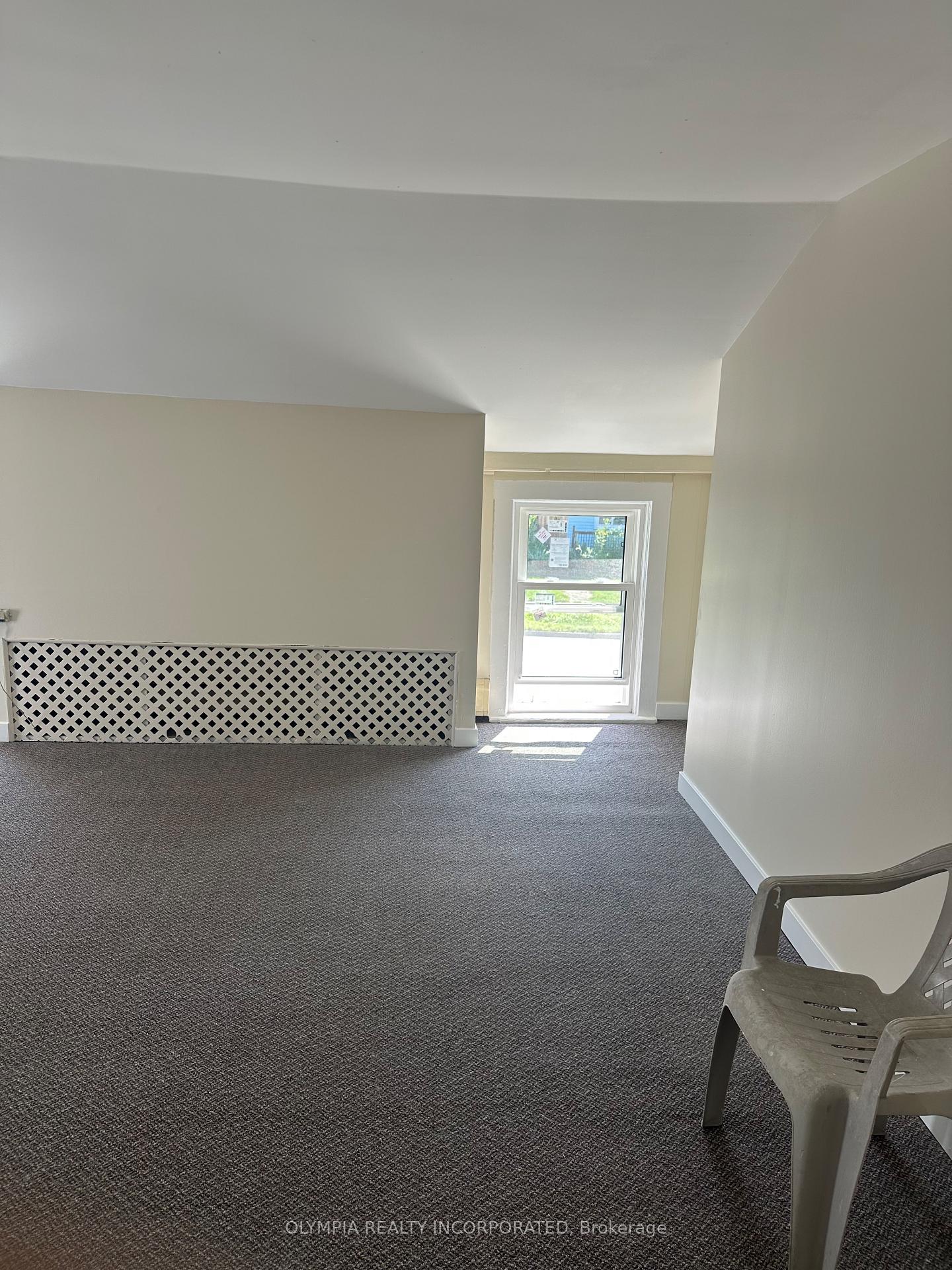 Photo 6 of Unit Unit #3, 6267 Drummond Road, Niagara Falls, Dorchester — HOMEH