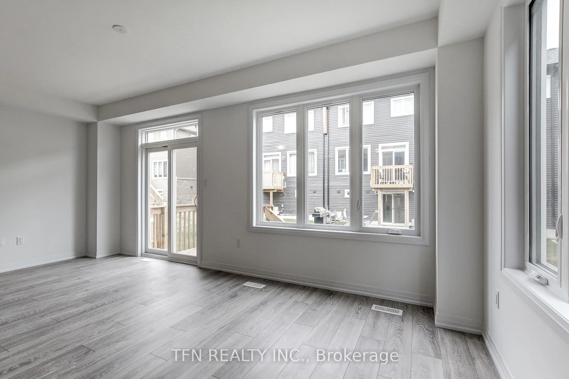 Photo 17 of 134 McGill Avenue, Erin — HOMEH