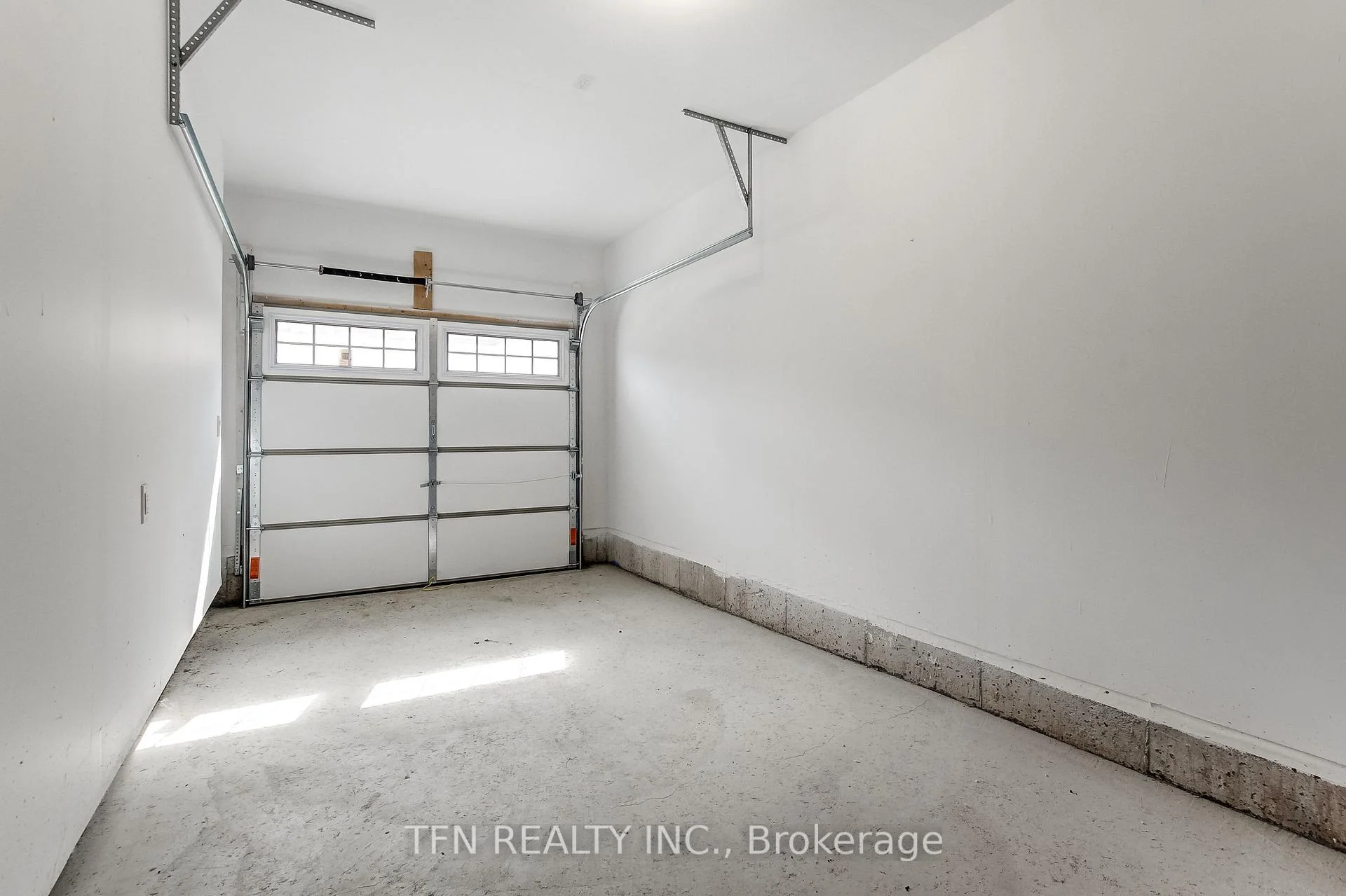 Photo 43 of 134 McGill Avenue, Erin — HOMEH