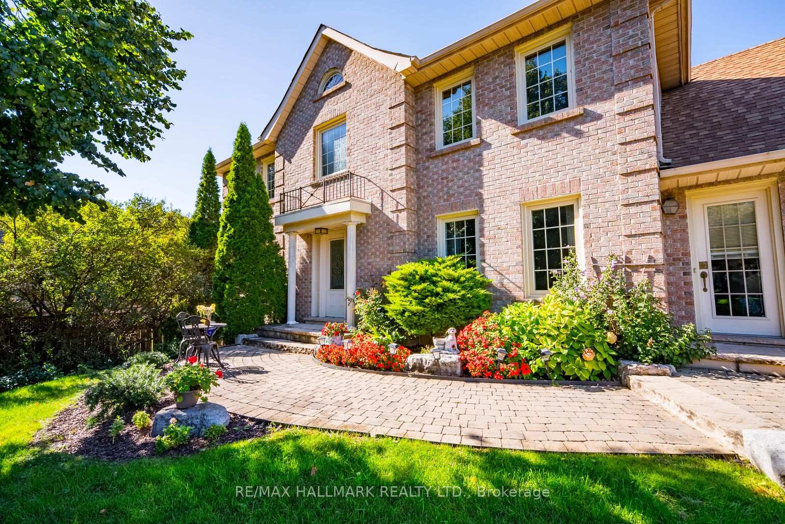 Photo 2 of 29 Longwater Chase, Markham, Unionville — HOMEH